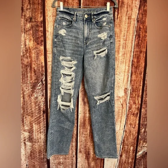 American Eagle Outfitters | Distressed Highest Rise 90’s Boyfriend Jeans - Picture 2 of 12